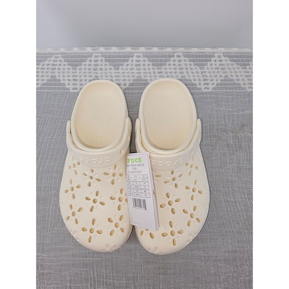 Crocs Classic Floral Cut Out Clog Bone Cream White 210927-0WV Womens 7 Mens 5